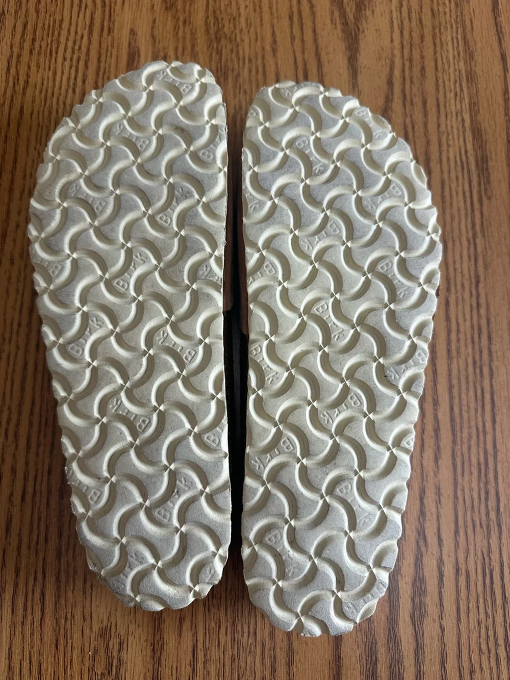 Birkenstock Women’s Tan Madrid Slide Sandals with Gold Buckles size 38
